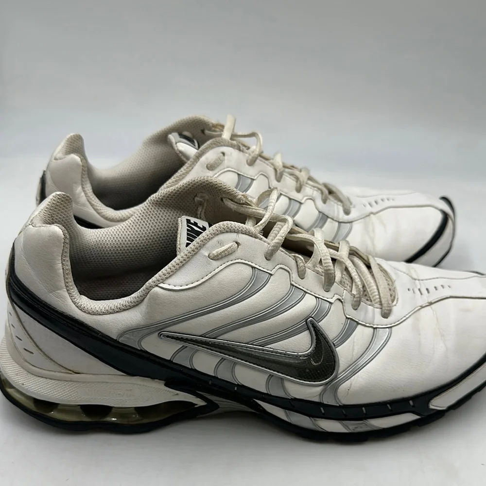 Nike Reax Run 3 Shoes Womens Size 11 White Leather Mesh Lace Up Low Top Sneakers